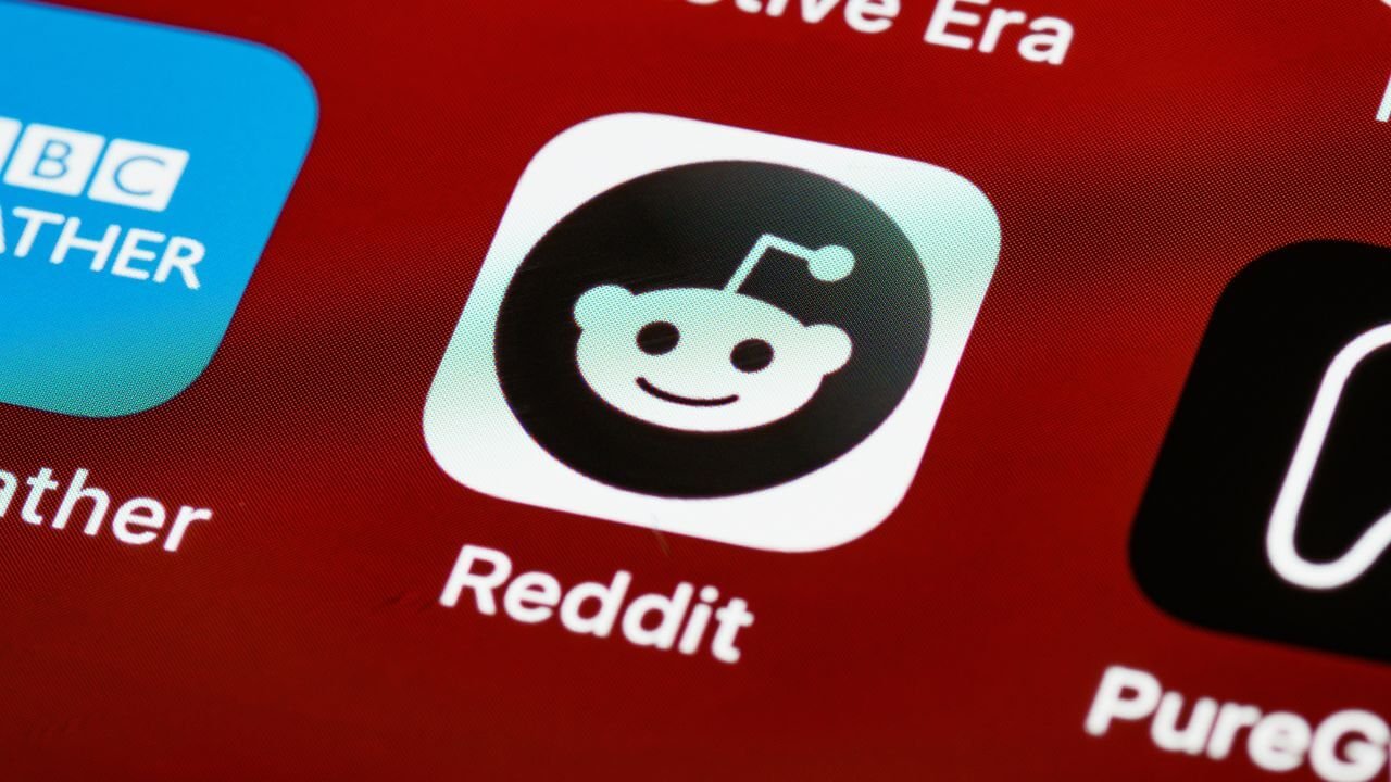 Reddit Statistics You Should Know in 2024